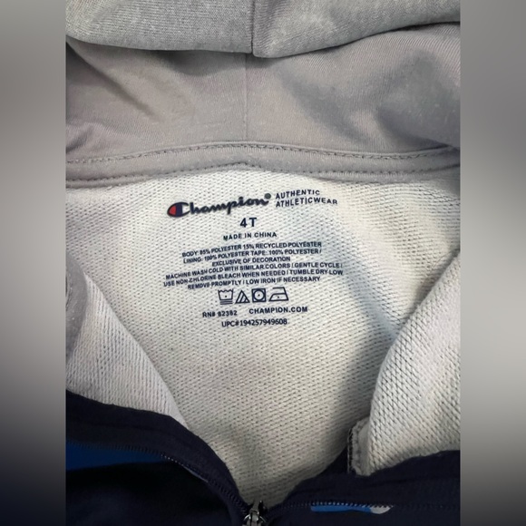 Boys Size 4T Champion Full-Zip Hoodie - Picture 3 of 3